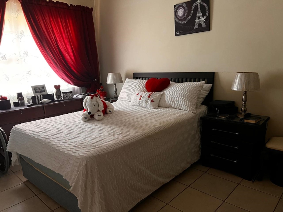 4 Bedroom Property for Sale in Chiselhurst Eastern Cape